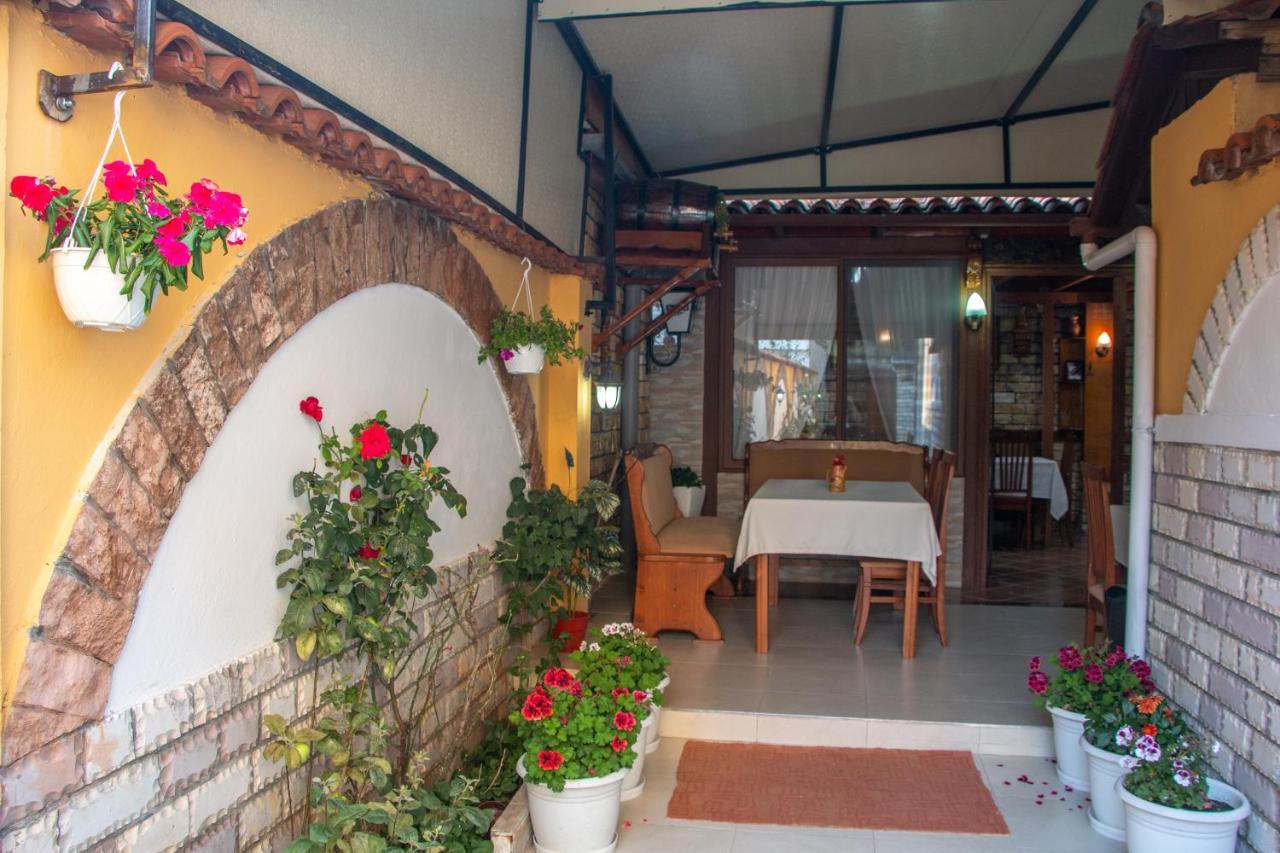 Vila Korani Tirana Exterior photo